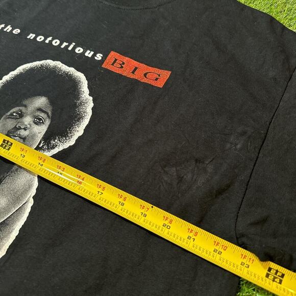 Retro The Notorious B.I.G. Graphic Tee - Picture 6 of 6